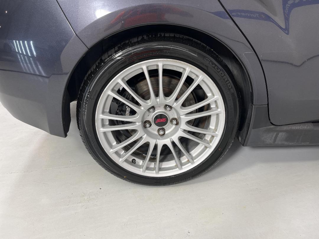 Photo '12' of Subaru Impreza Photo '12' of Subaru Impreza