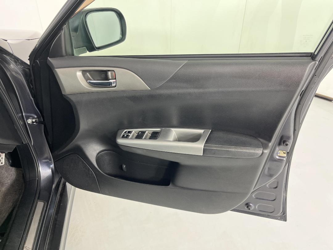 Photo '15' of Subaru Impreza Photo '15' of Subaru Impreza