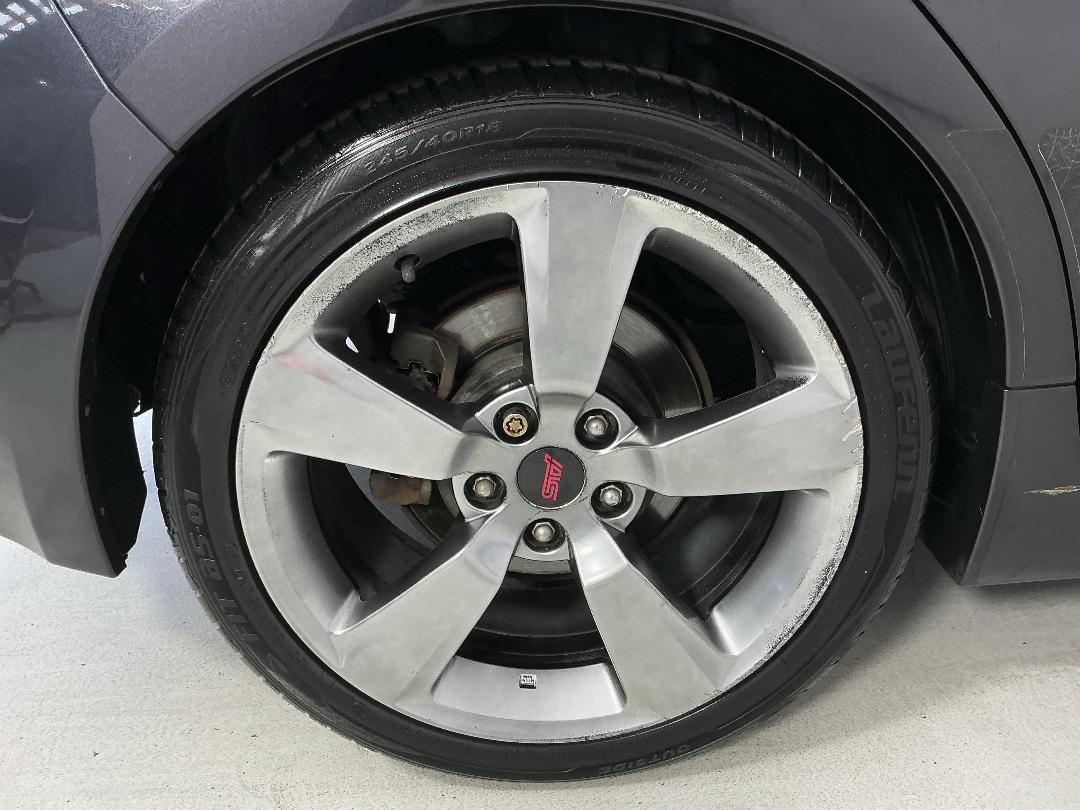 Photo '12' of Subaru Impreza Photo '12' of Subaru Impreza