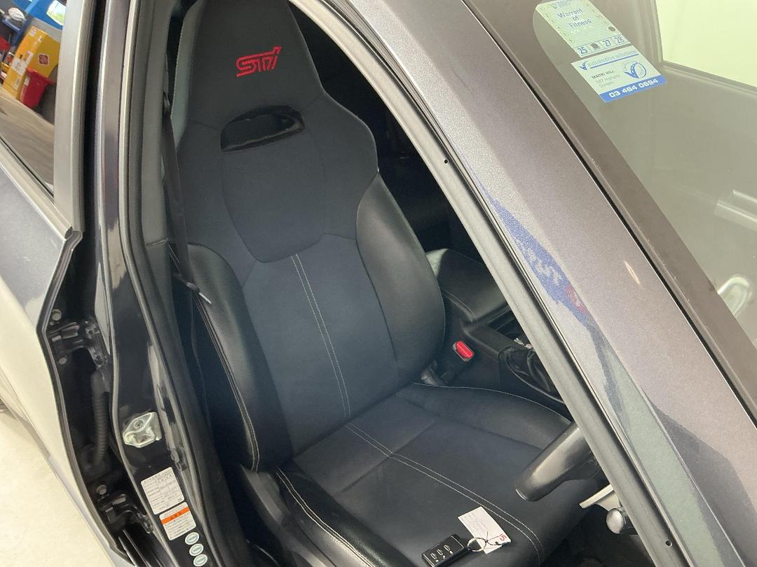 Photo '29' of Subaru Impreza Photo '29' of Subaru Impreza