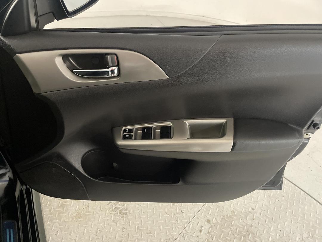 Photo '15' of Subaru Impreza Photo '15' of Subaru Impreza