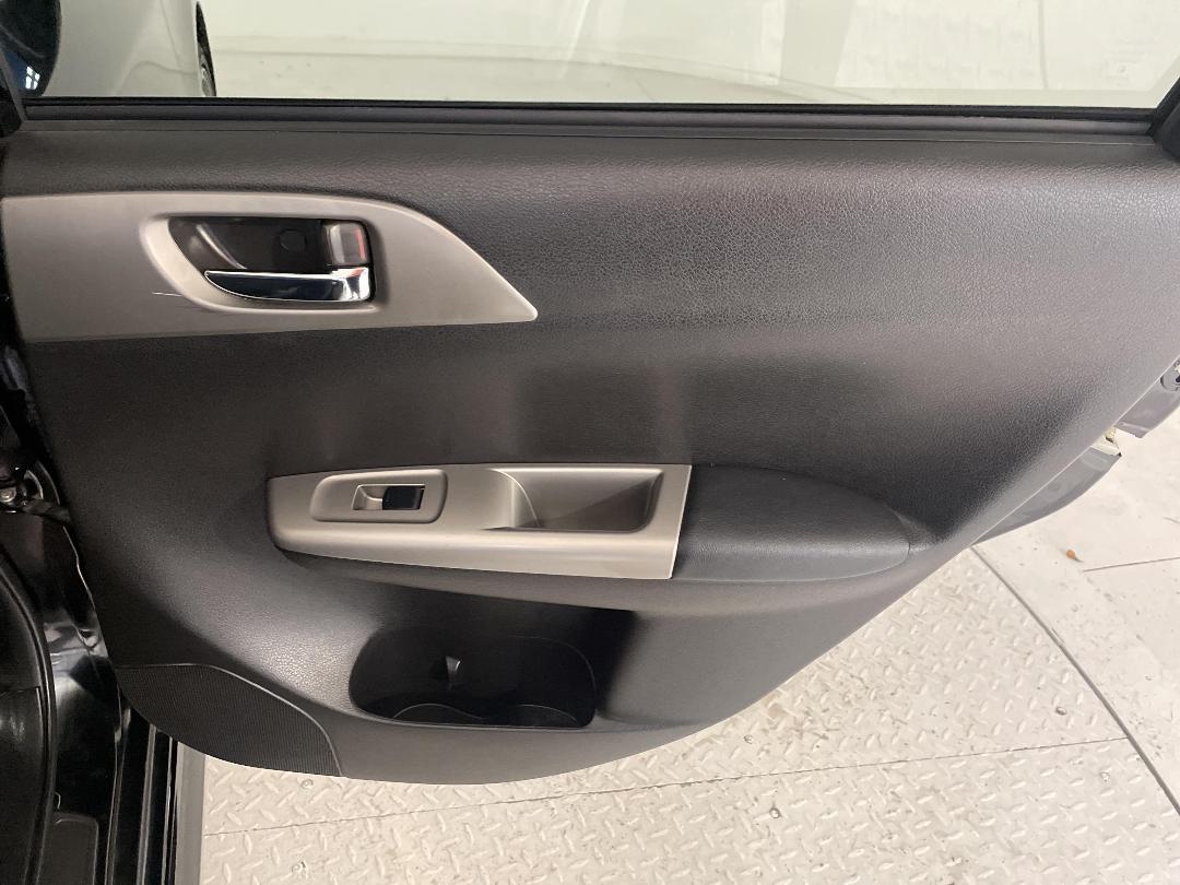 Photo '19' of Subaru Impreza Photo '19' of Subaru Impreza