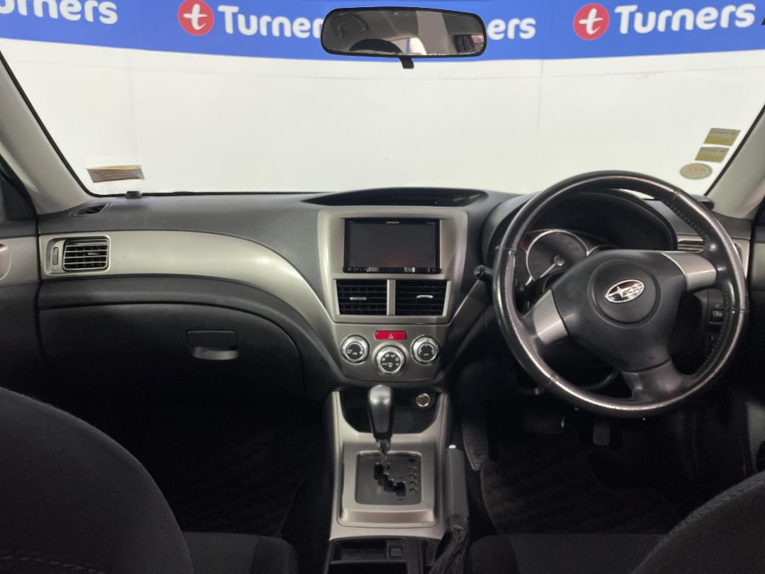 Photo '17' of Subaru Impreza Photo '17' of Subaru Impreza