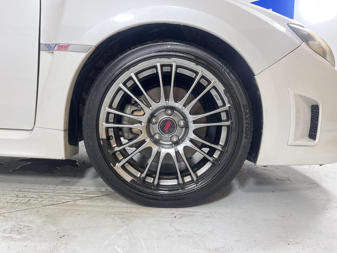 Photo '9' of Subaru Impreza Photo '9' of Subaru Impreza