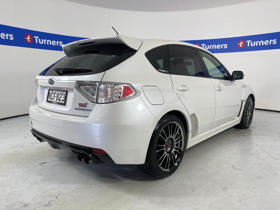 Photo '7' of Subaru Impreza Photo '7' of Subaru Impreza