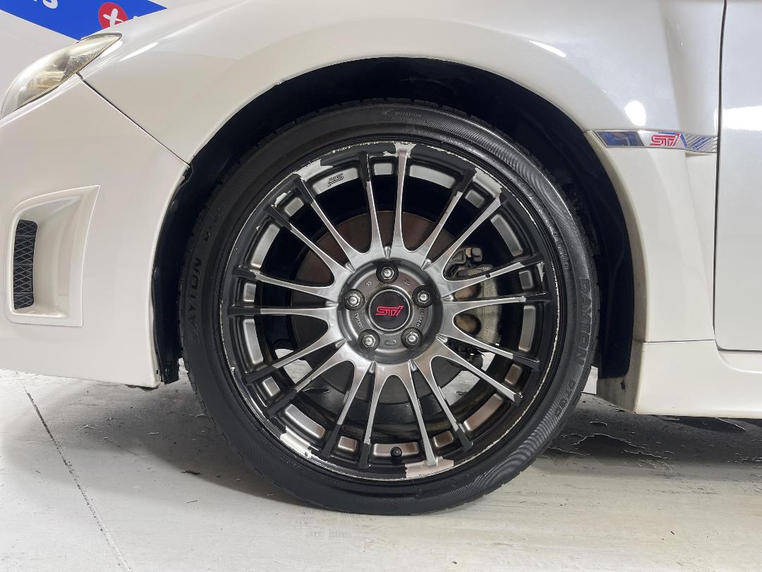 Photo '10' of Subaru Impreza Photo '10' of Subaru Impreza