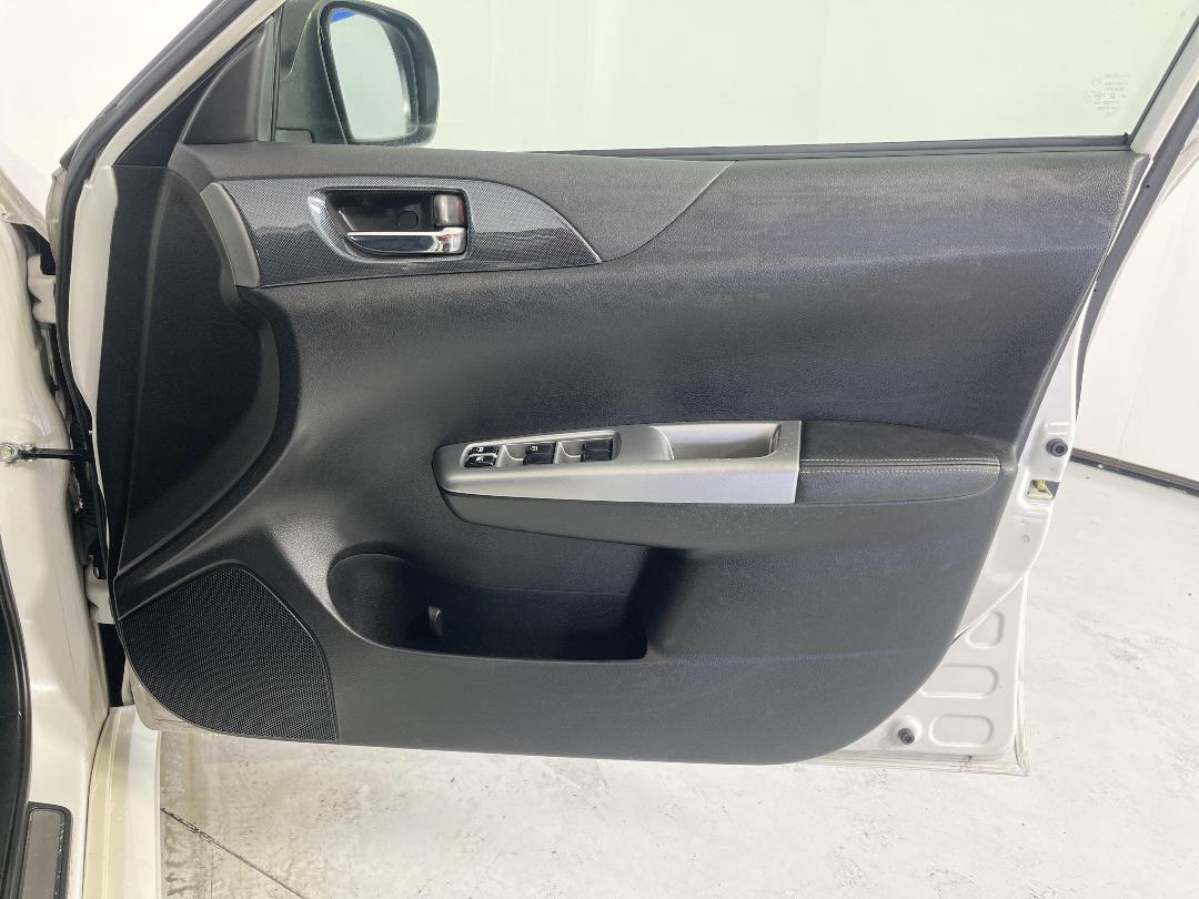 Photo '15' of Subaru Impreza Photo '15' of Subaru Impreza