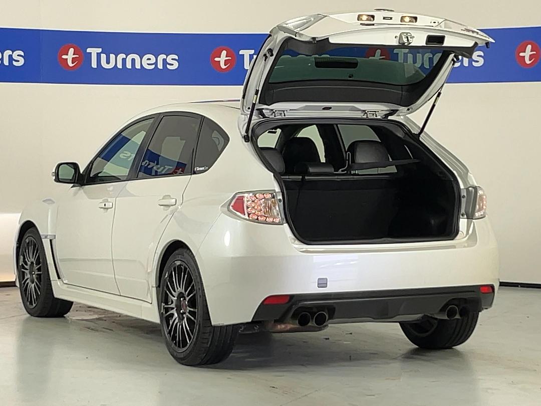 Photo '32' of Subaru Impreza