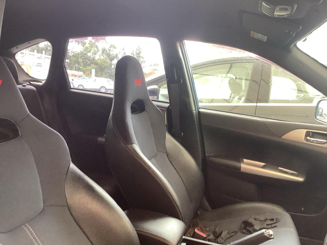 Photo '16' of Subaru Impreza STI Photo '16' of Subaru Impreza STI