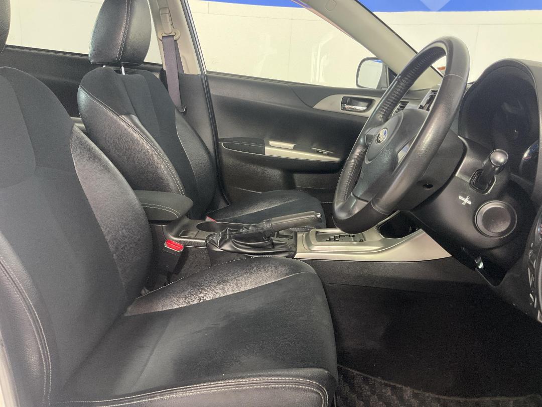 Photo '16' of Subaru Impreza Photo '16' of Subaru Impreza