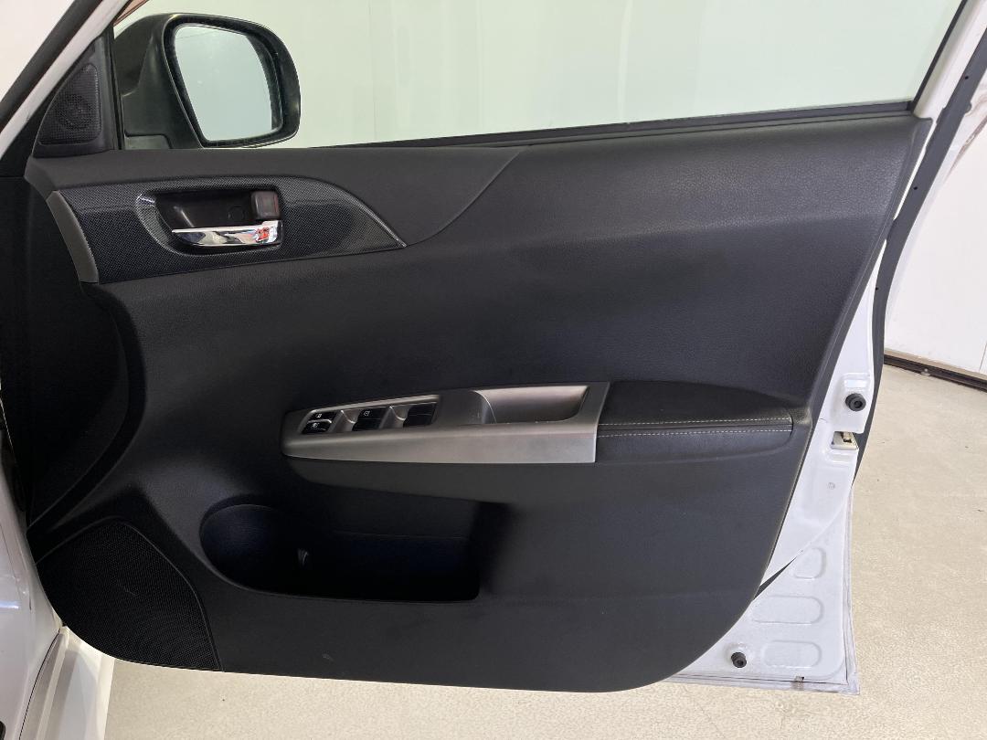 Photo '15' of Subaru Impreza Photo '15' of Subaru Impreza