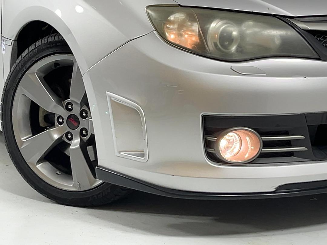 Photo '24' of Subaru Impreza