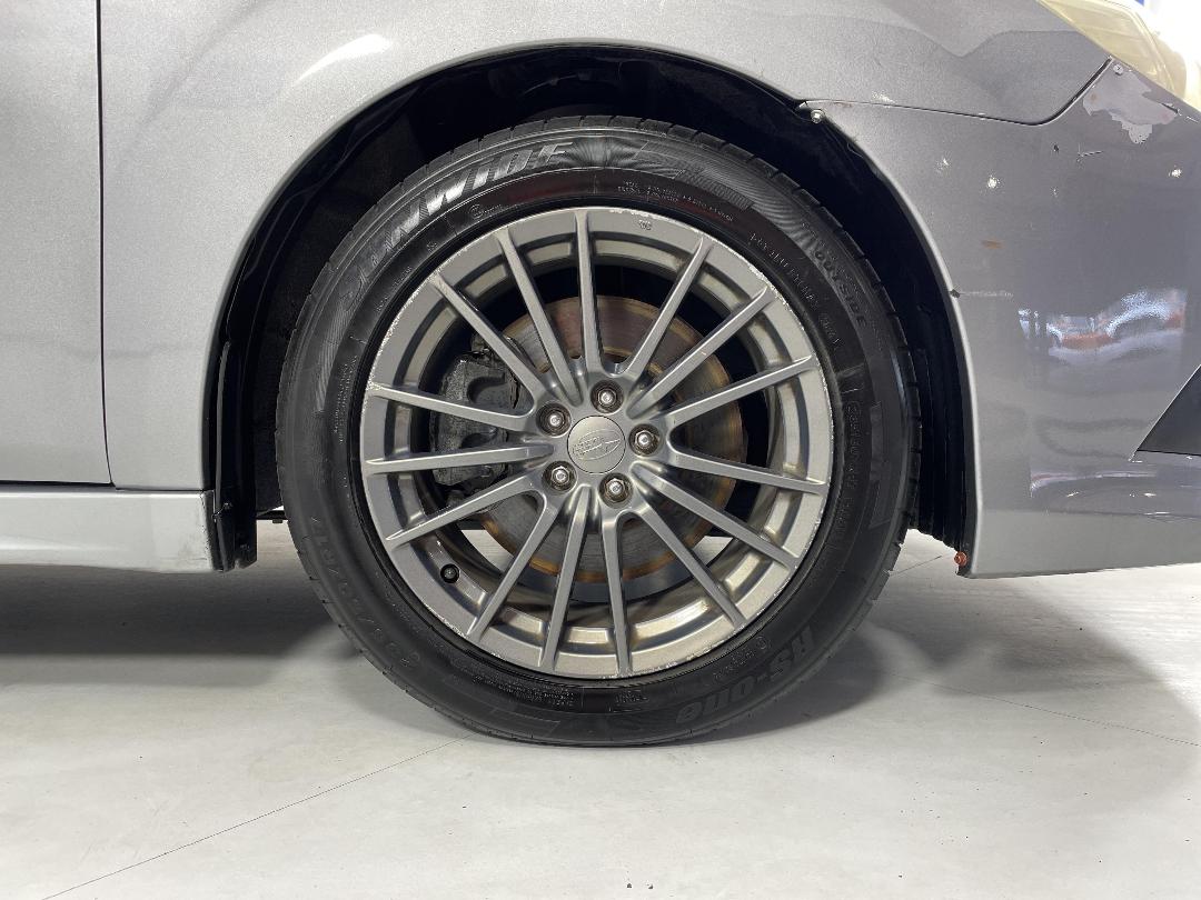 Photo '9' of Subaru Legacy