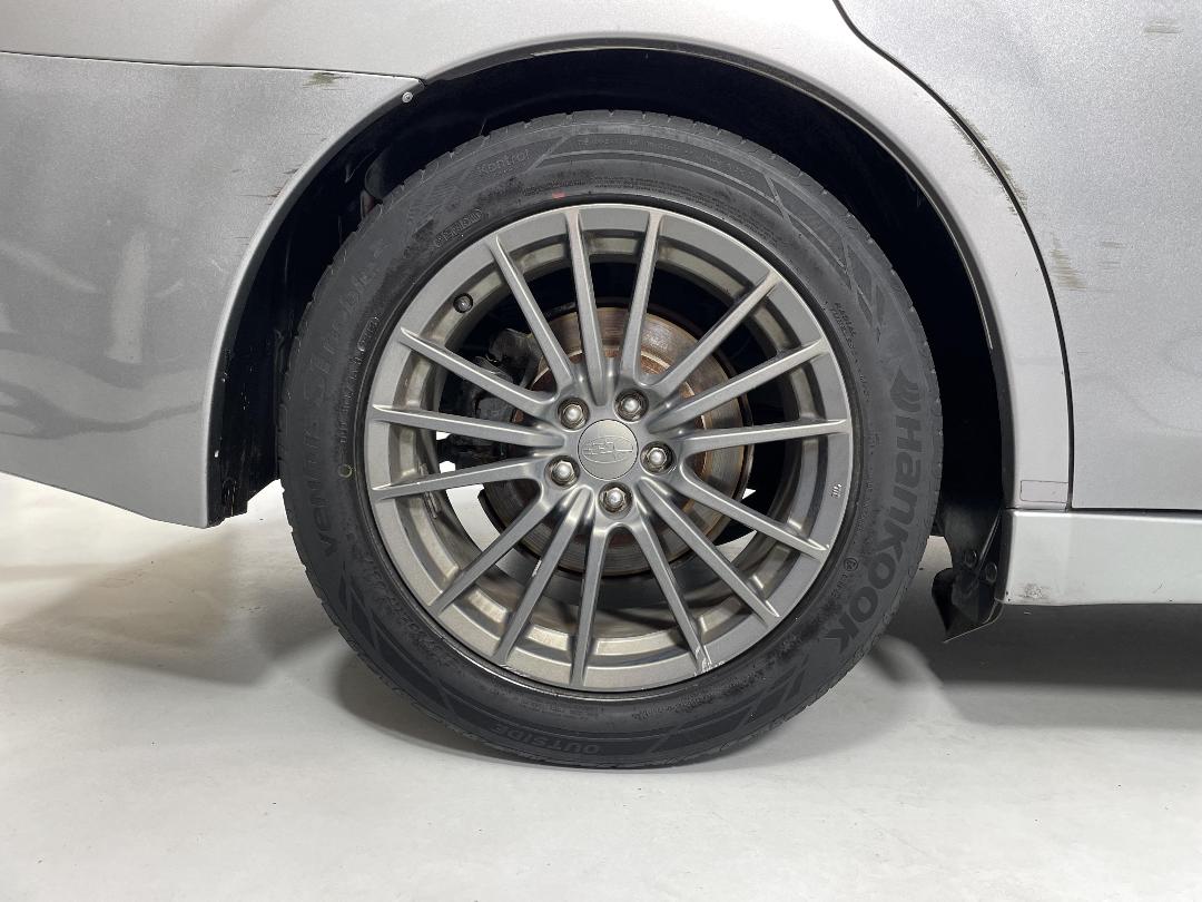 Photo '12' of Subaru Legacy