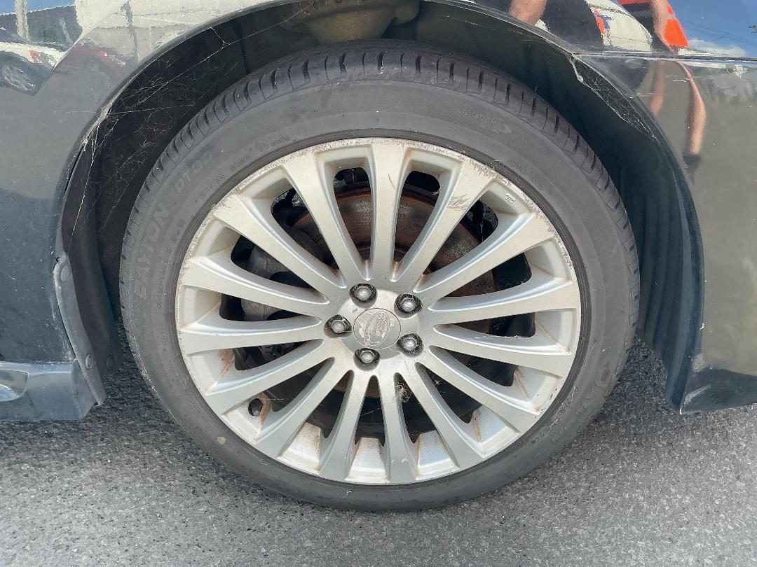 Photo '2' of Subaru Legacy