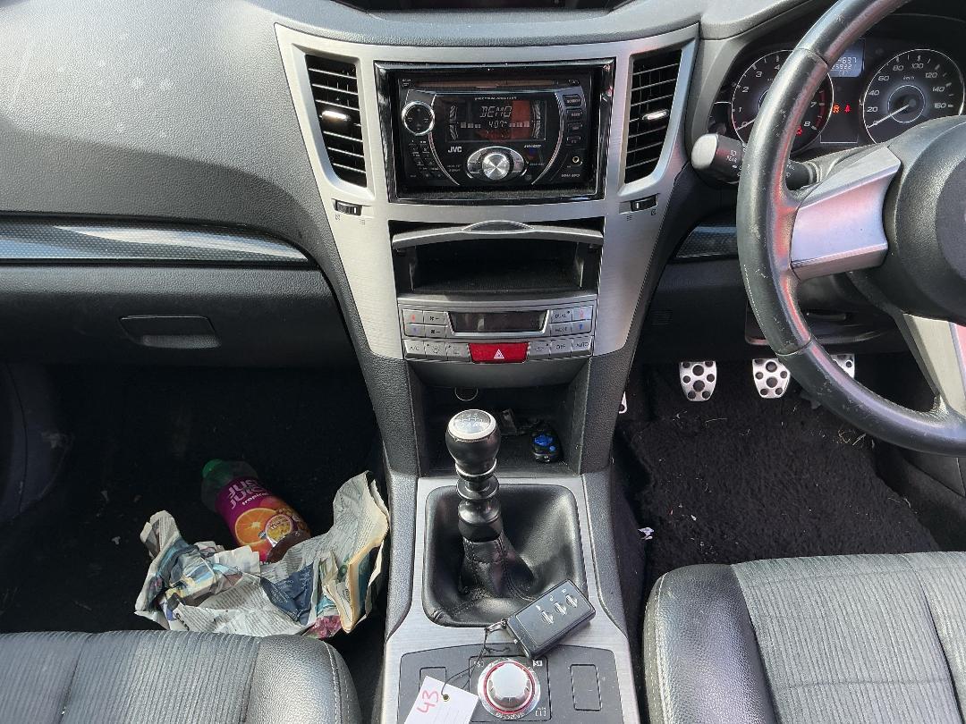 Photo '20' of Subaru Legacy