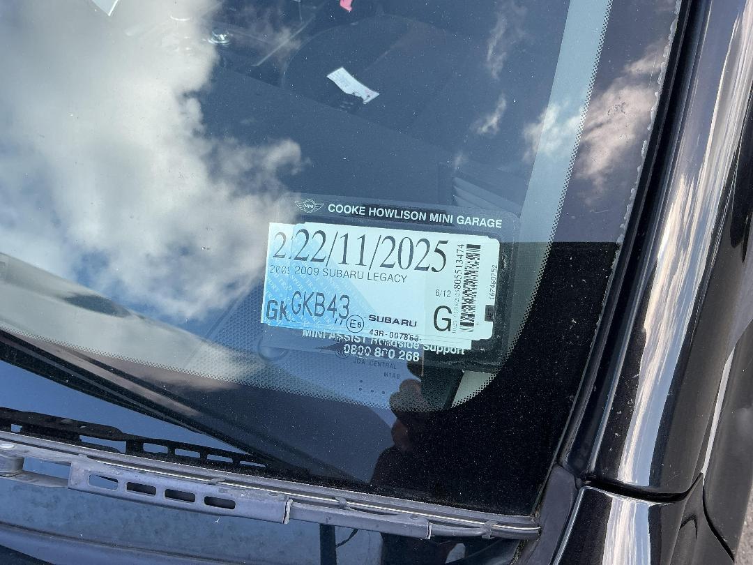 Photo '24' of Subaru Legacy