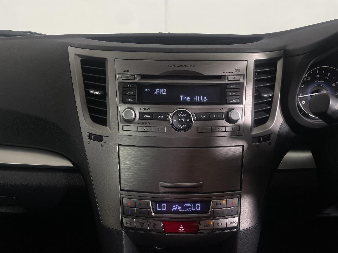 Photo '18' of Subaru Legacy Photo '18' of Subaru Legacy