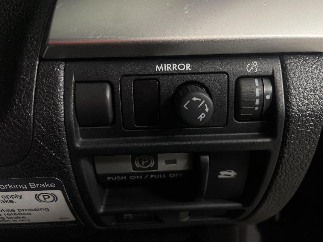 Photo '25' of Subaru Legacy Photo '25' of Subaru Legacy