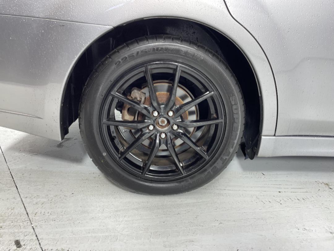 Photo '12' of Subaru Legacy Photo '12' of Subaru Legacy