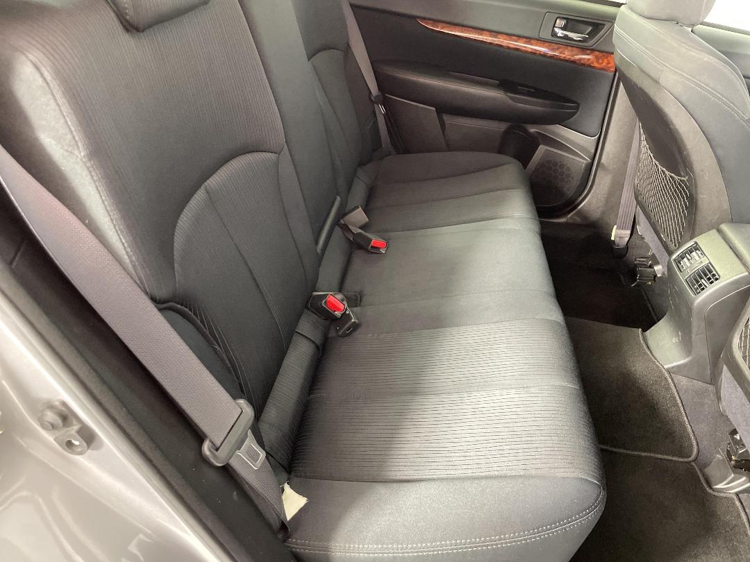 Photo '20' of Subaru Legacy Photo '20' of Subaru Legacy