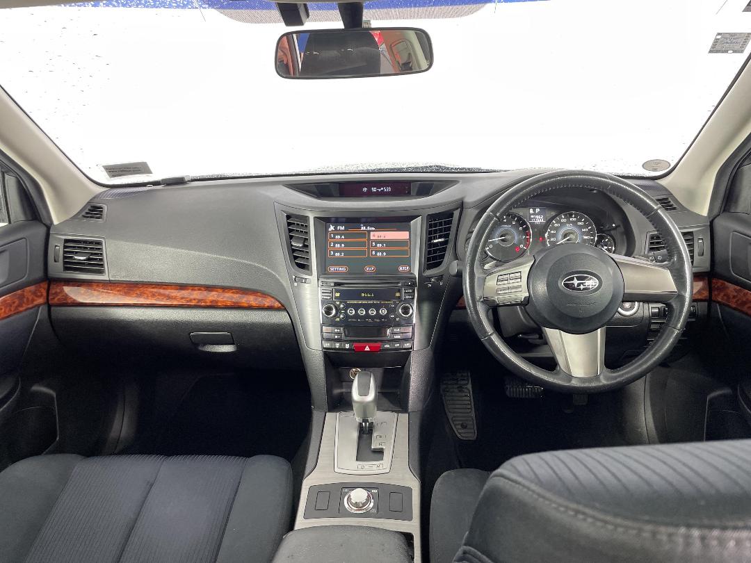 Photo '17' of Subaru Legacy Photo '17' of Subaru Legacy