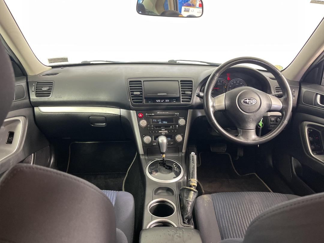 Photo '17' of Subaru Legacy Photo '17' of Subaru Legacy