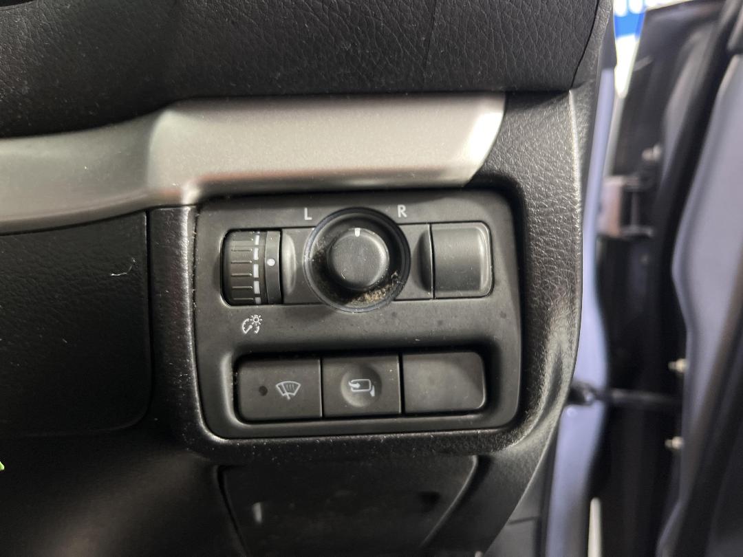 Photo '25' of Subaru Legacy Photo '25' of Subaru Legacy