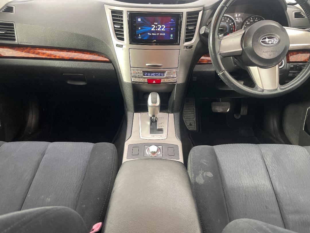 Photo '18' of Subaru Legacy