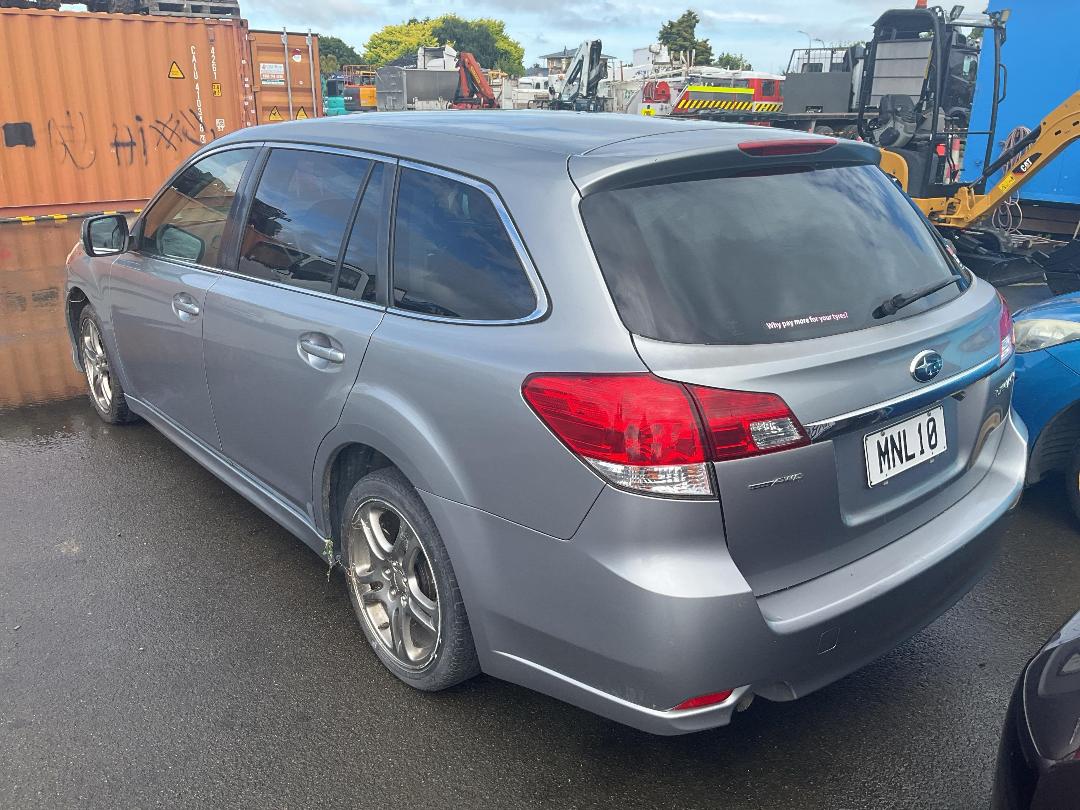 Photo '5' of Subaru Legacy