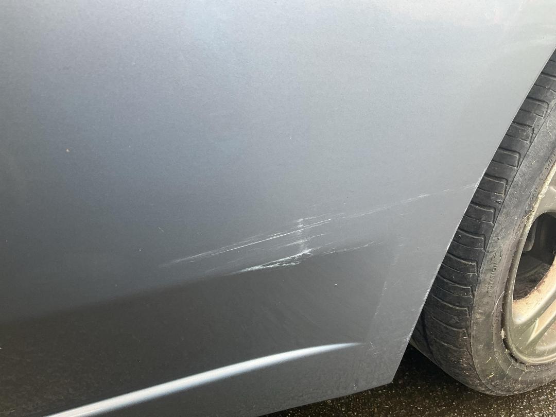 Photo '6' of Subaru Legacy