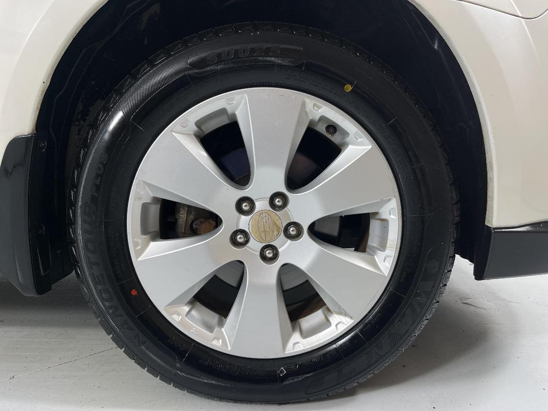 Photo '9' of Subaru Legacy