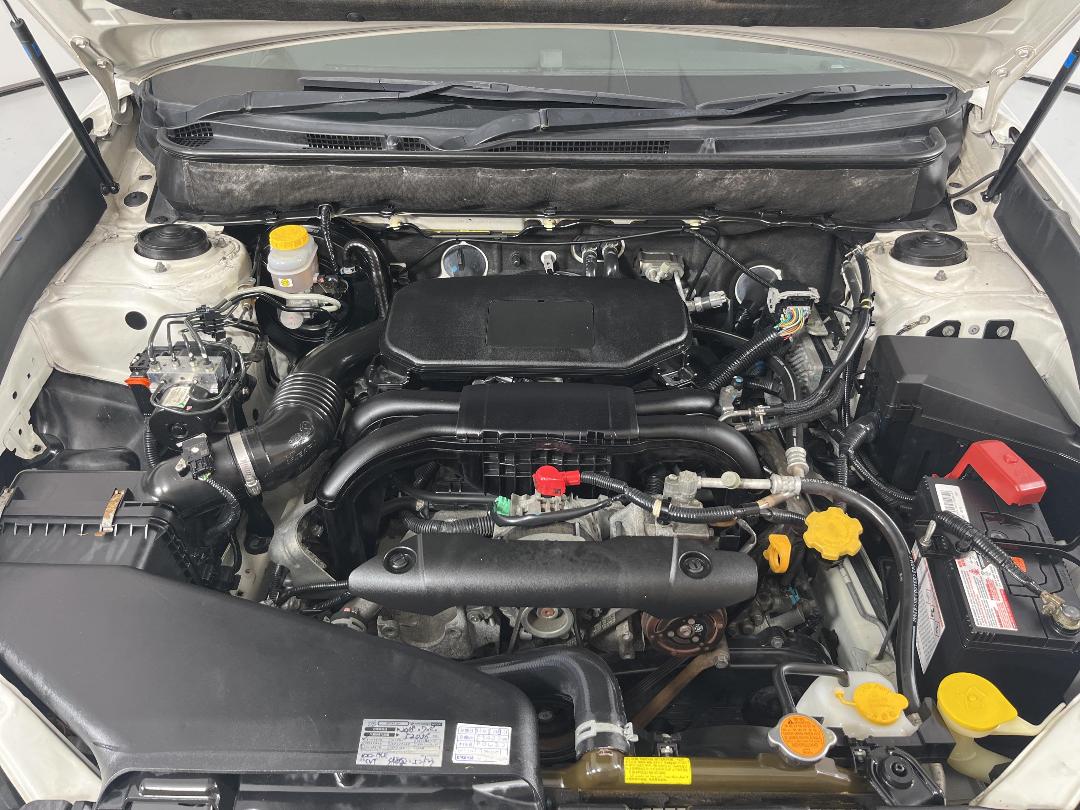 Photo '13' of Subaru Legacy