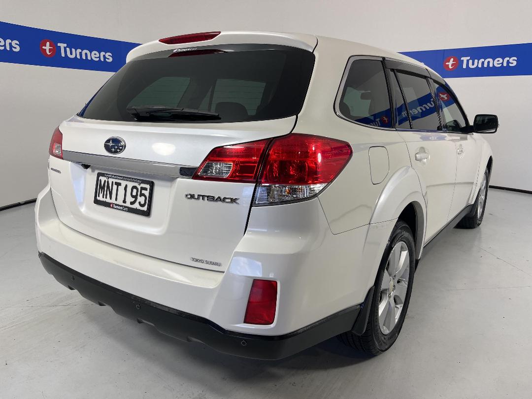 Photo '7' of Subaru Legacy