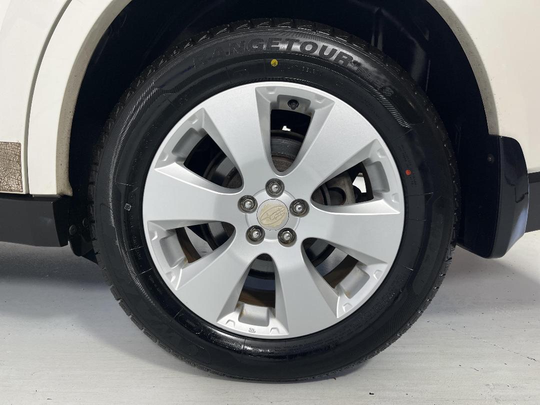 Photo '11' of Subaru Legacy