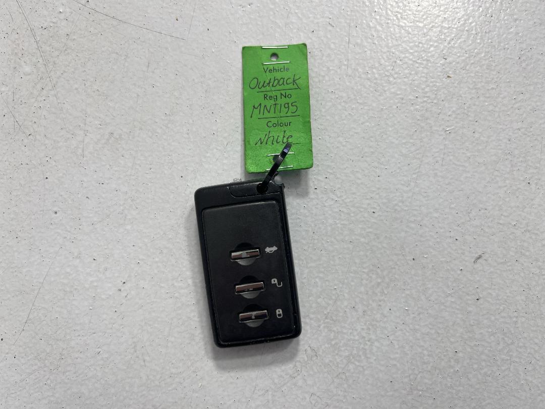 Photo '22' of Subaru Legacy