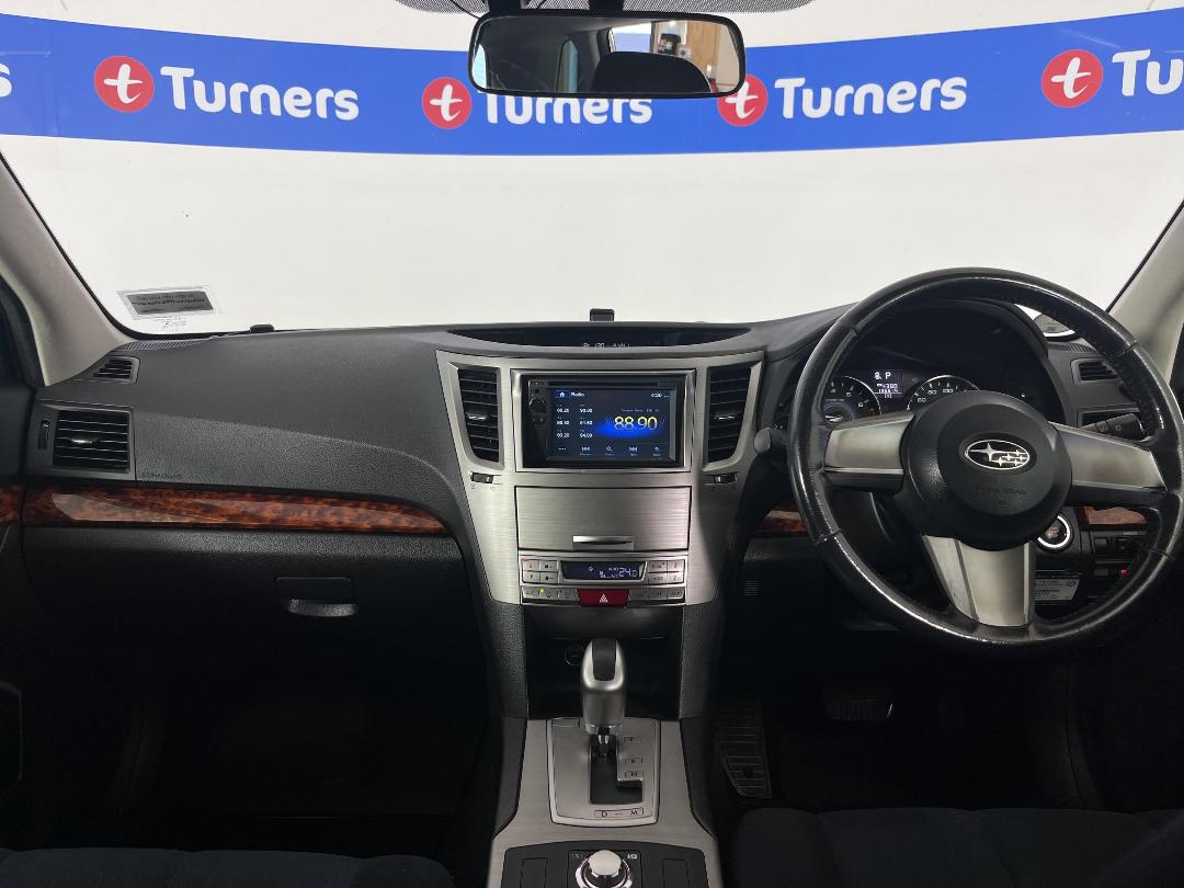 Photo '17' of Subaru Legacy