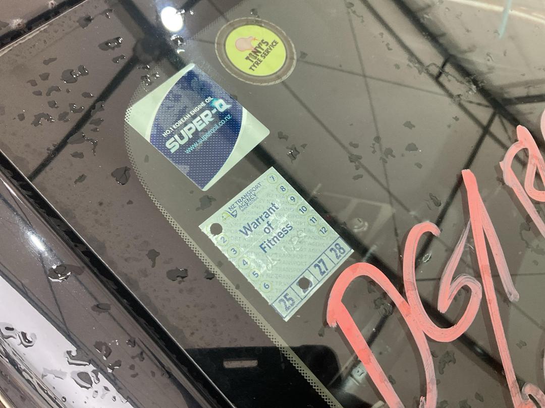 Photo '27' of Subaru Legacy