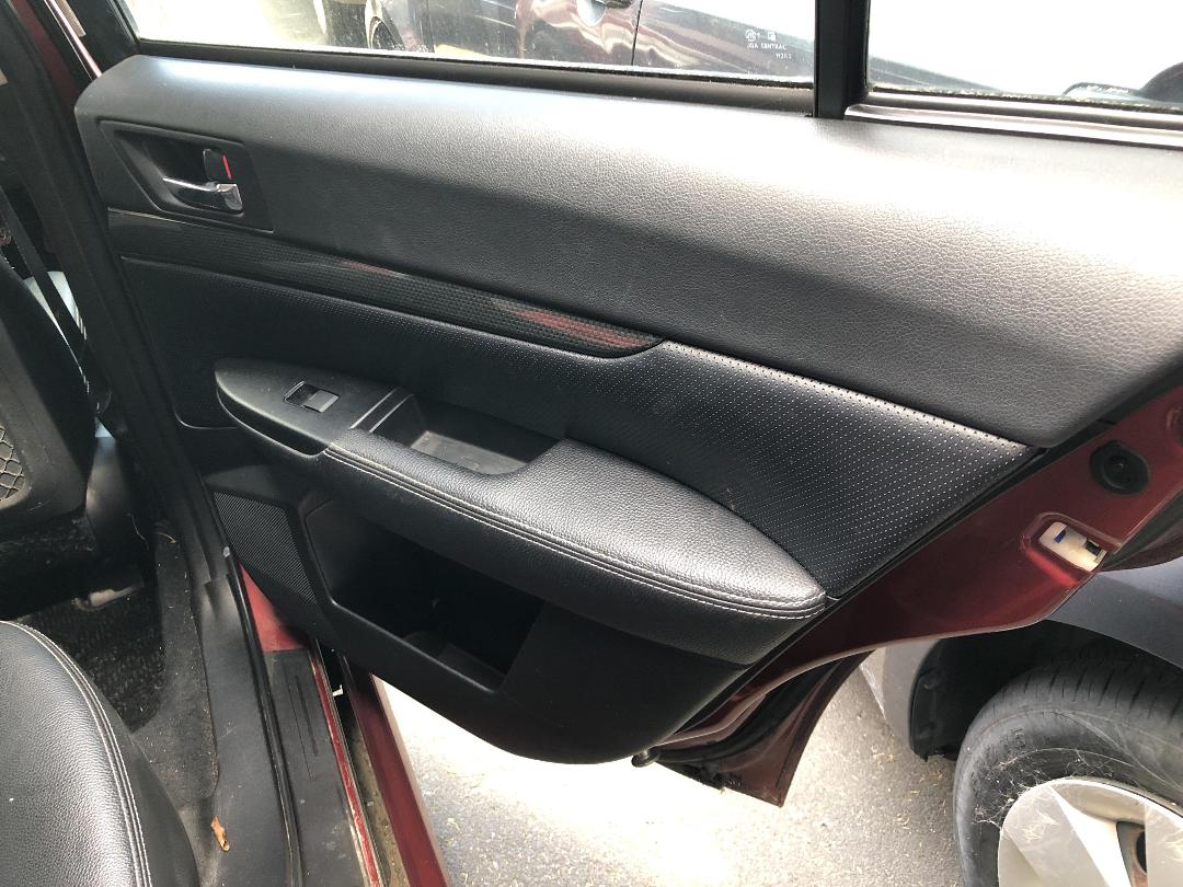 Photo '11' of Subaru Legacy