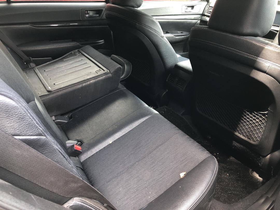 Photo '12' of Subaru Legacy