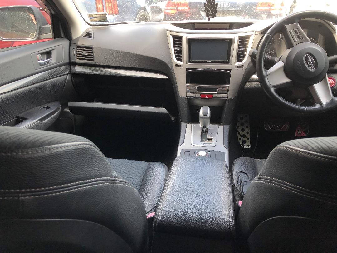 Photo '13' of Subaru Legacy