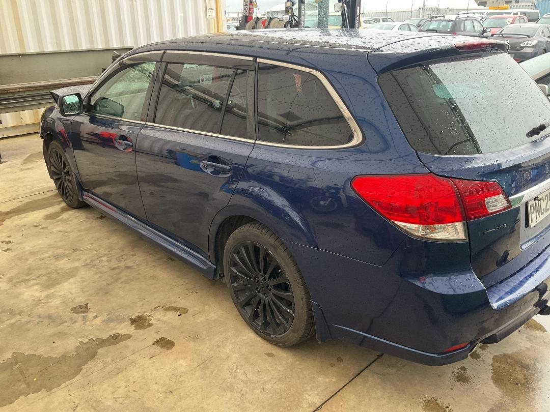 Photo '3' of Subaru Legacy