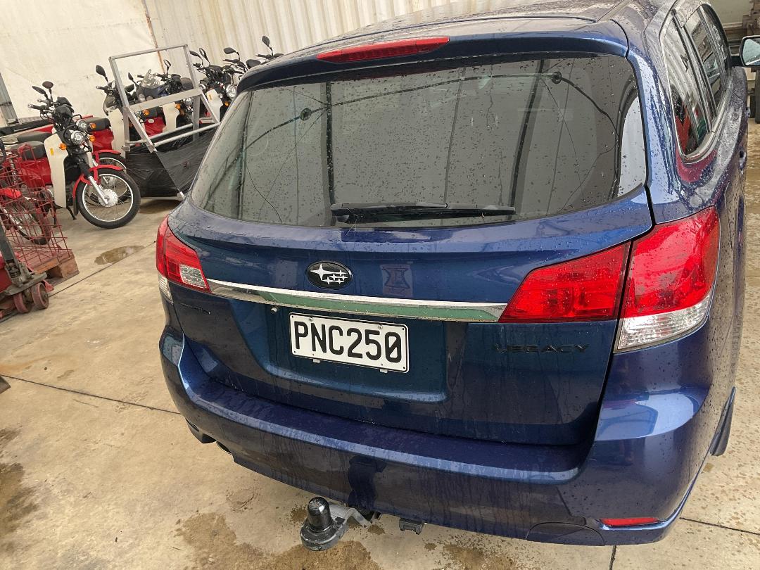 Photo '4' of Subaru Legacy