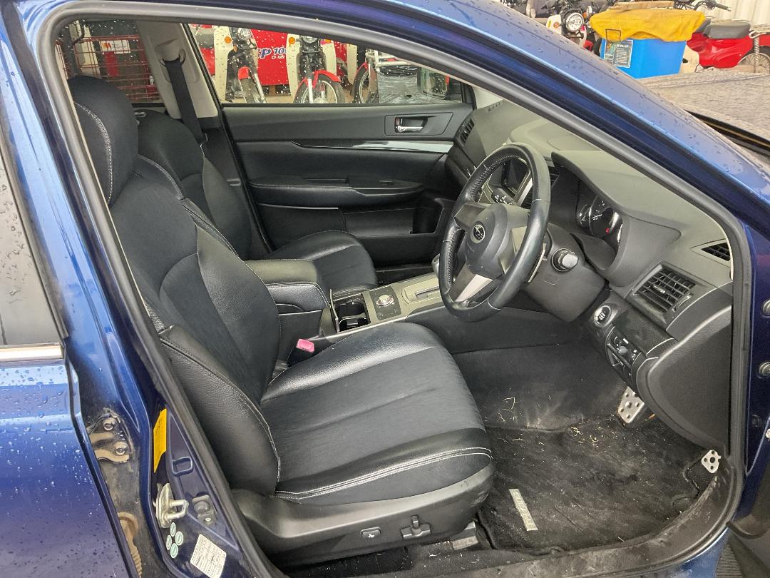 Photo '9' of Subaru Legacy