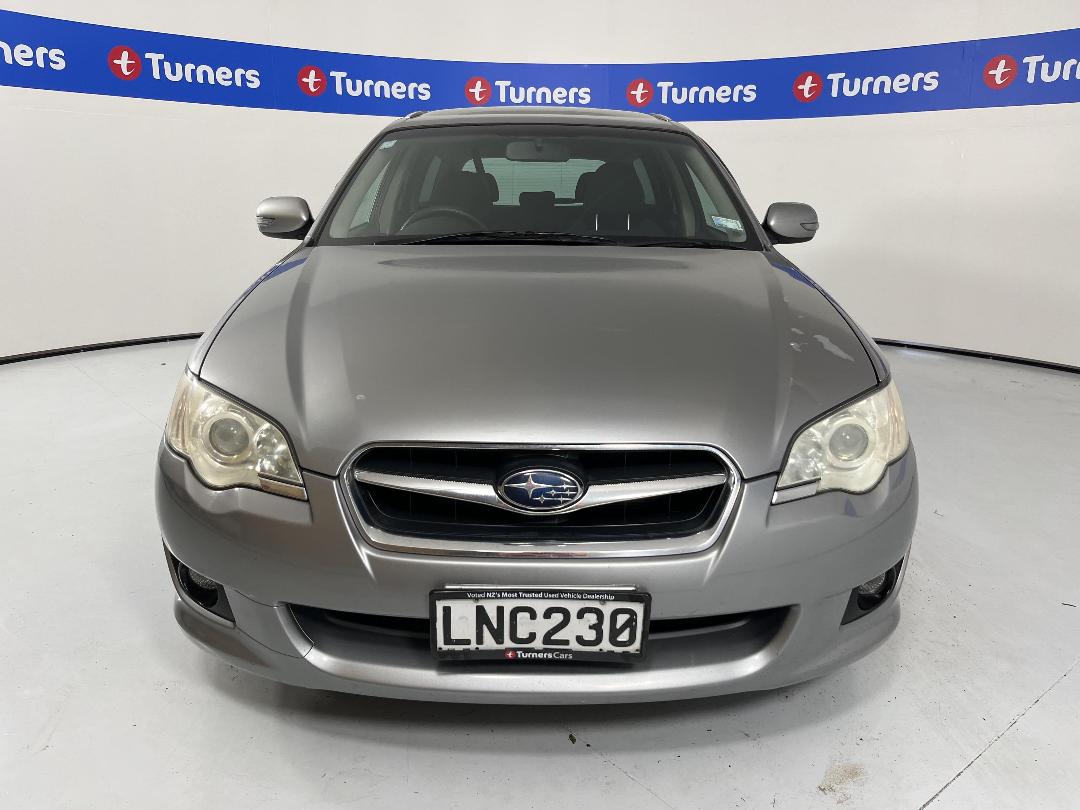 Photo '2' of Subaru Legacy