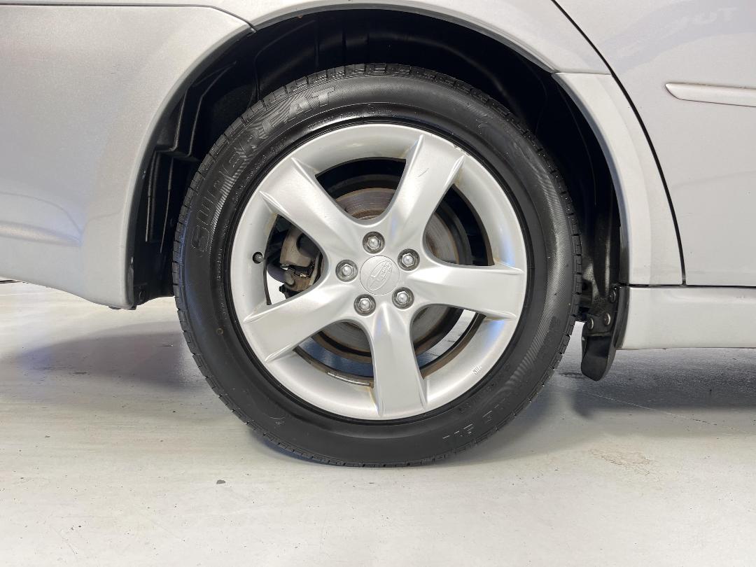 Photo '12' of Subaru Legacy