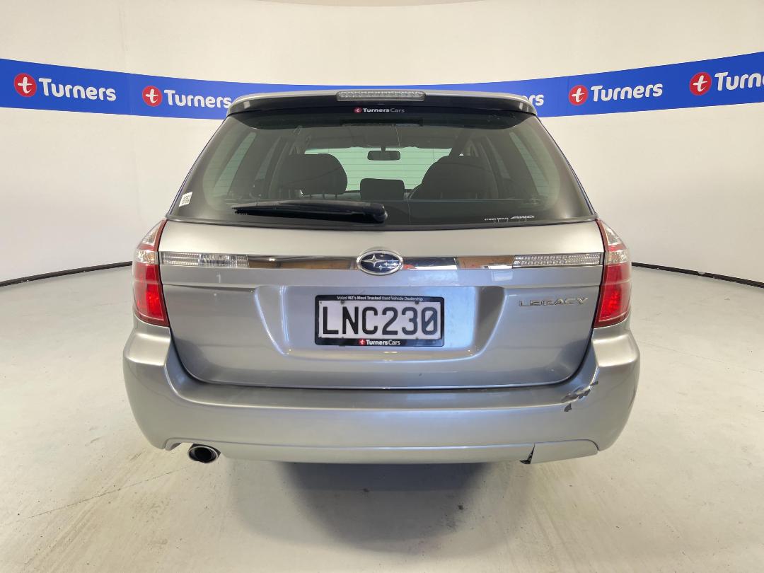 Photo '6' of Subaru Legacy