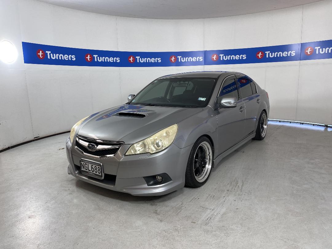 Photo '4' of Subaru Legacy