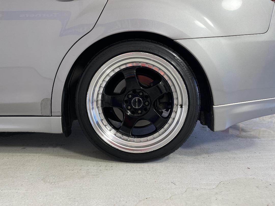 Photo '11' of Subaru Legacy