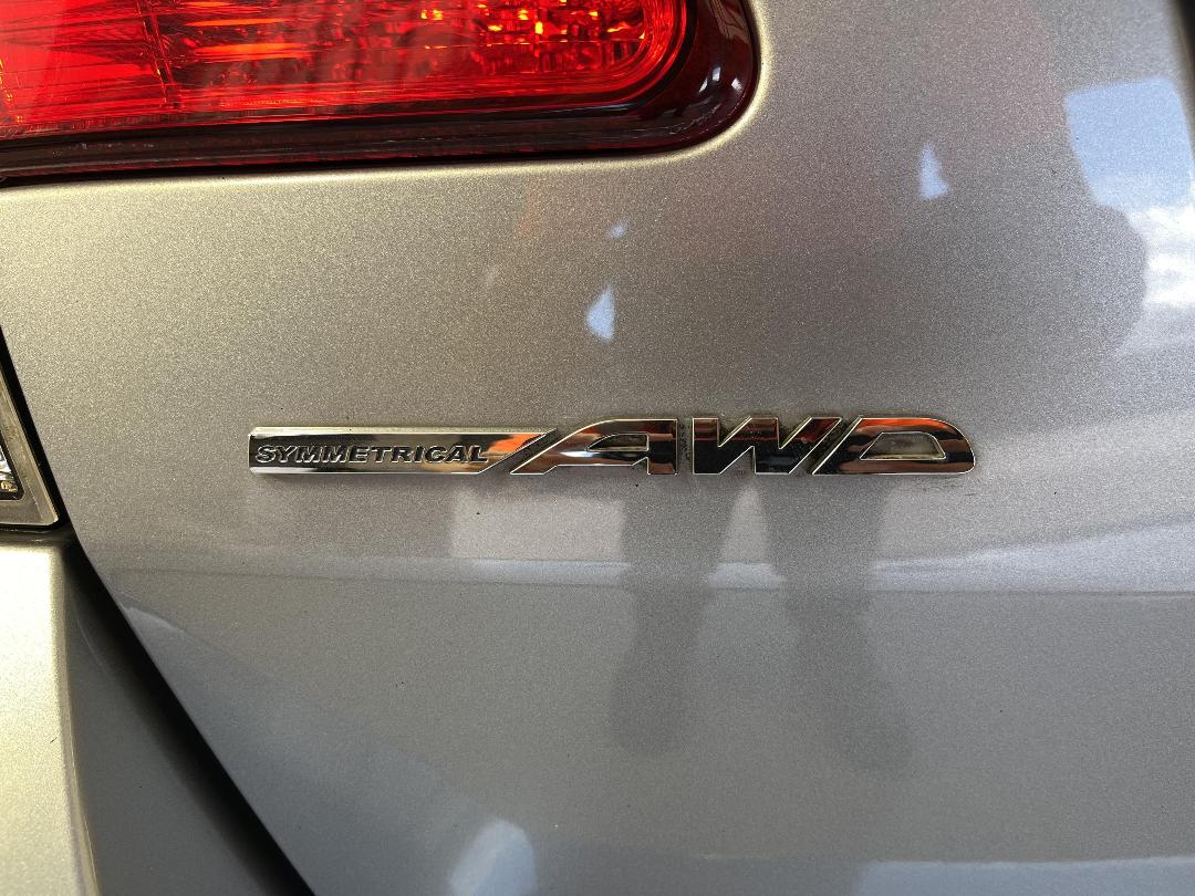 Photo '23' of Subaru Legacy